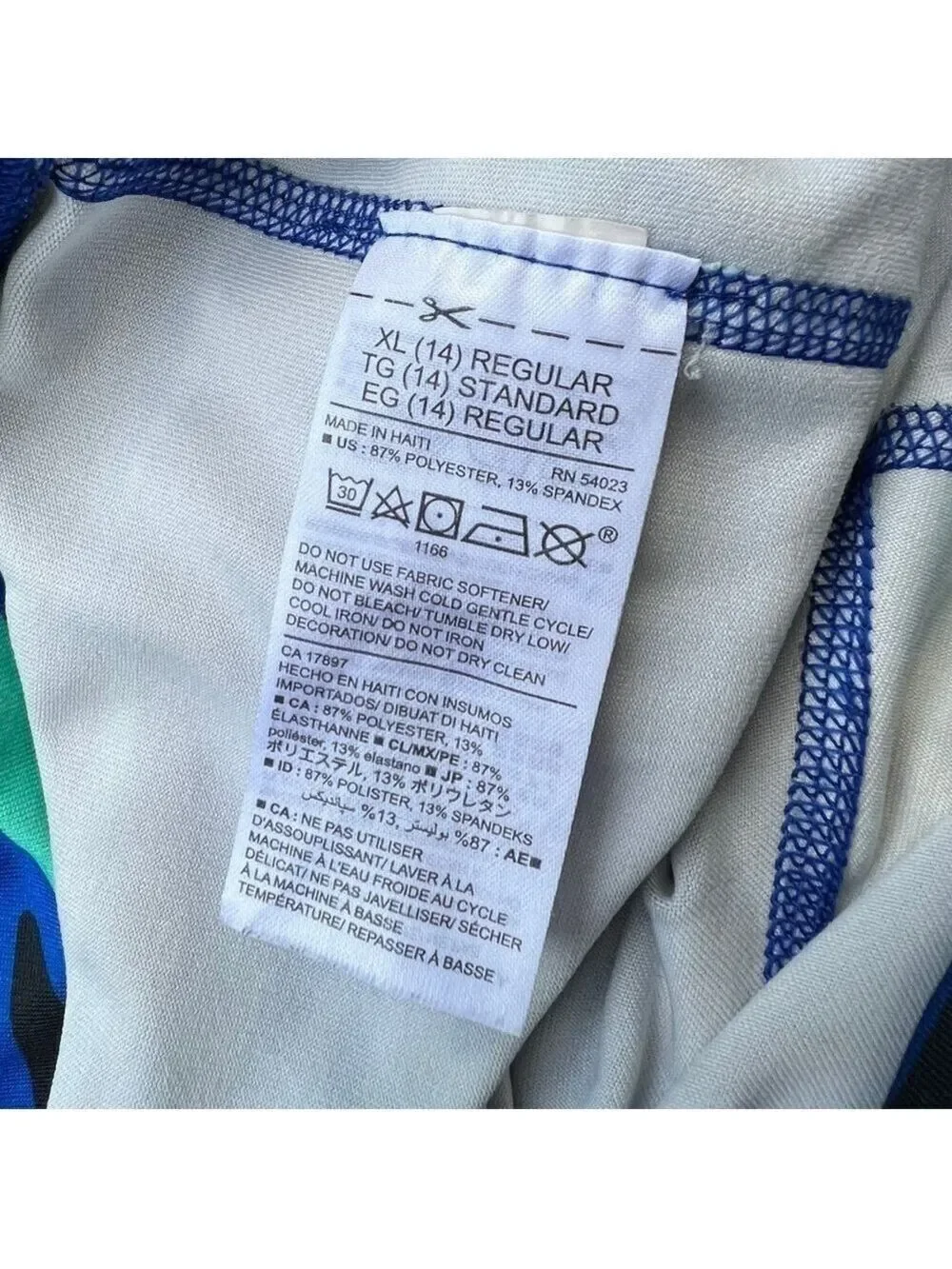 OLD Navy Girl’s Active Go-Dry Cropped Leggings Blue Camo Size XL (14)